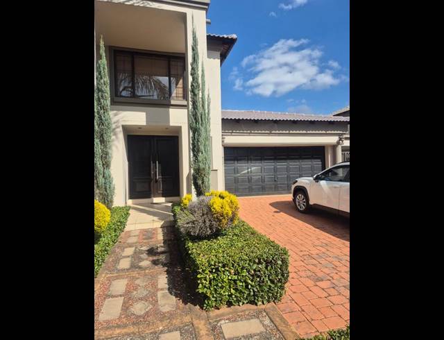 4 BEDROOM PROPERTY TO RENT IN ELDOGLEN
